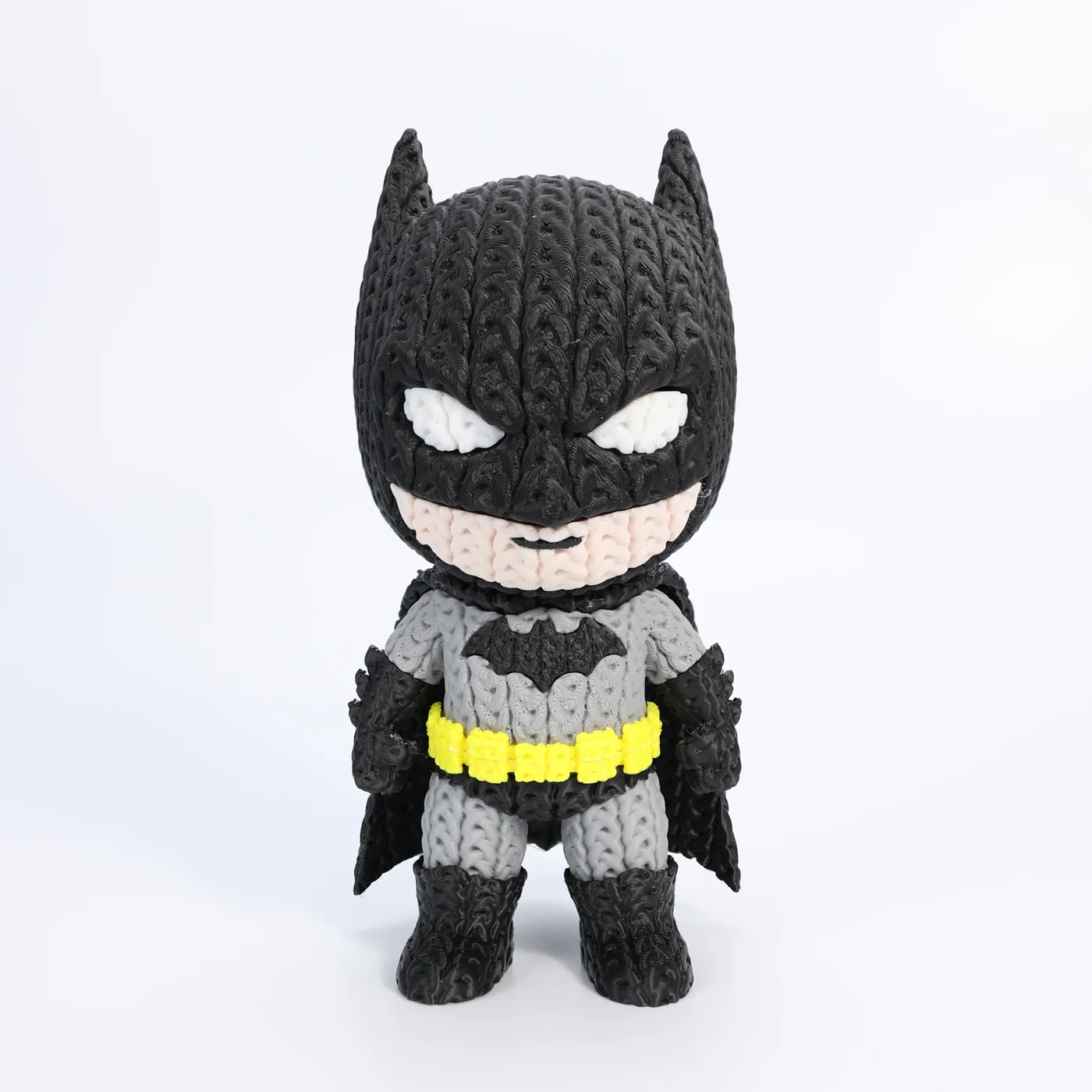 Batman impresso em 3D com acabamento que lembra crochê